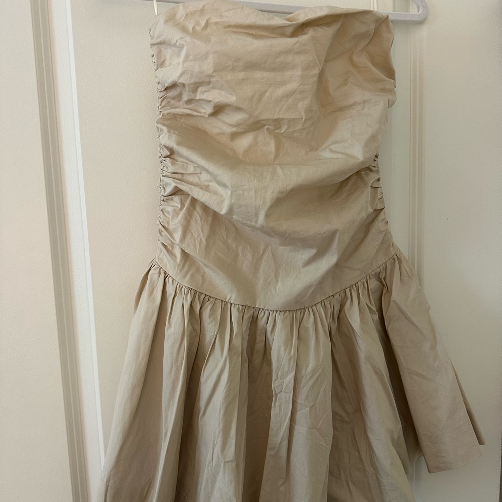 Elegant Cream Strapless Dress